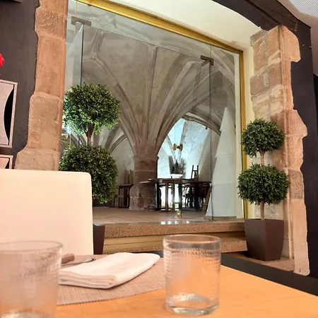 Logis De Paris - Restaurant - Patisserie Hotel 3*