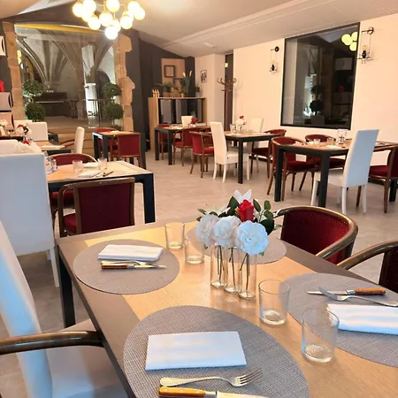 Hotel Logis De Paris - Restaurant - Patisserie 3*