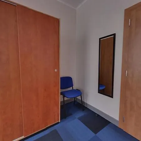 Отель Logis De Paris Сент-Авольд