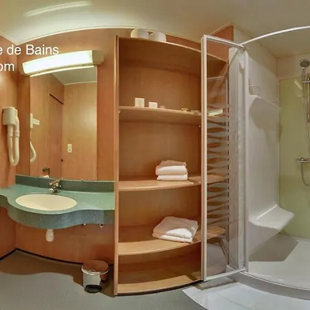Hotel Logis De Paris 3*