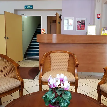 Logis De Paris 3* Сент-Авольд