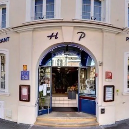 Hotel Logis De Paris 3*
