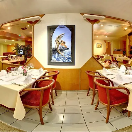 Logis De Paris - Restaurant - Patisserie 3*