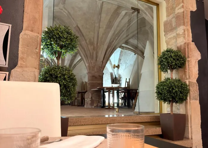 Logis De Paris - Restaurant - Patisserie Hotel 3*